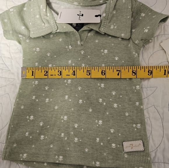 7 For All Mankind Sage Green Baby Girl Short Sleeve Top Size 18M Top Only - Picture 3 of 9
